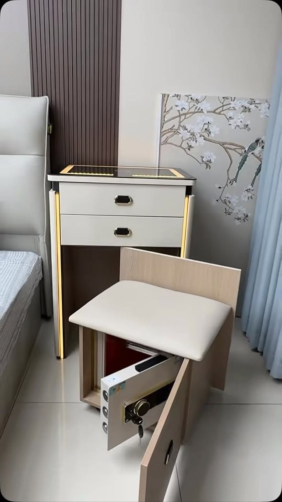 Cream Vanity Set